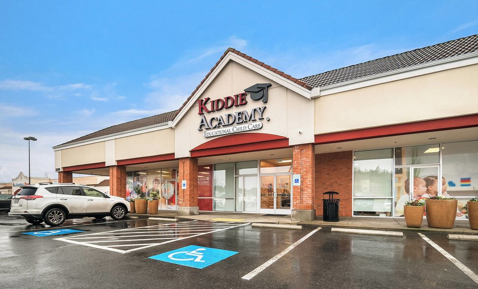 3226 132nd St SE, Mill Creek, WA à vendre - Photo du bâtiment - Image 2 de 4