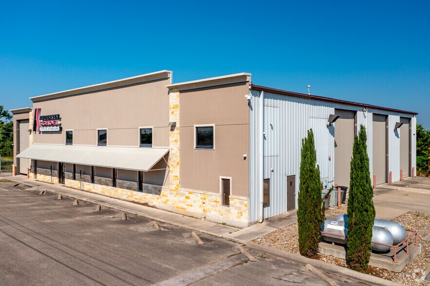 400 Lookout Ridge Blvd, Harker Heights, TX à louer - Photo du bâtiment - Image 1 de 30