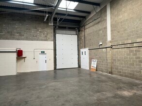 565 Blandford Rd, Poole for lease Interior Photo- Image 2 of 4