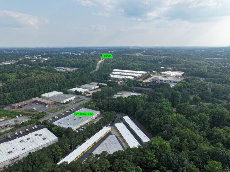 1555 Williams Dr, Marietta, GA à louer - Photo du bâtiment - Image 2 de 6