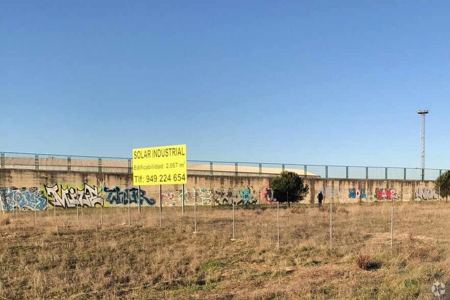 Calle Arroyo de la Bulera, 32, Madrid, Madrid à louer - Photo principale - Image 1 de 1