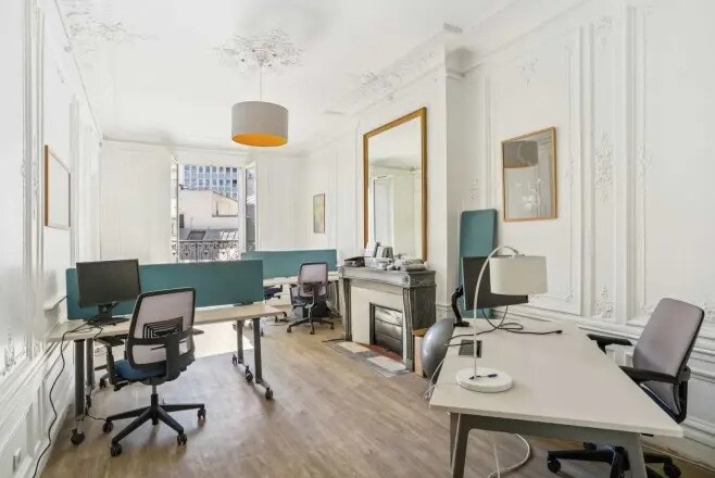 96 Rue De La Victoire, Paris for lease - Interior Photo - Image 2 of 8