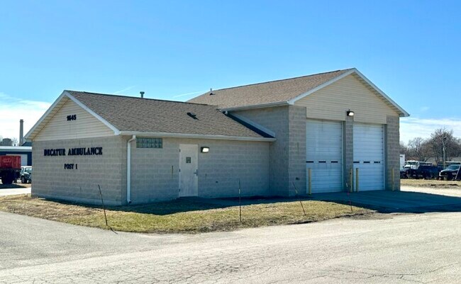 More details for 1645 N 21st St, Decatur, IL - Specialty for Sale