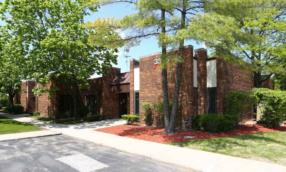 3365 N Arlington Heights Rd, Arlington Heights, IL à louer - Photo intérieure - Image 3 de 15