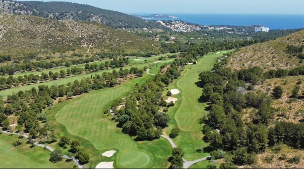 Land in Capdepera, Islas Baleares for sale - Aerial - Image 2 of 5