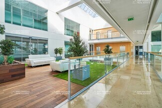 Plus de détails pour 3 Avenue Jeanne Garnerin, Wissous - Bureau à louer