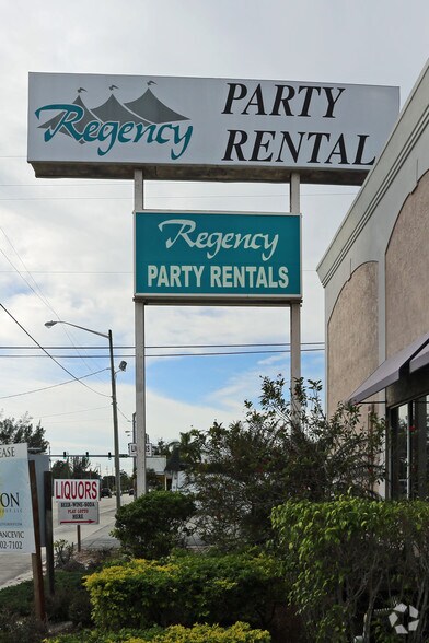 1195 S Congress Ave, West Palm Beach, FL à louer - Photo du bâtiment - Image 3 de 12