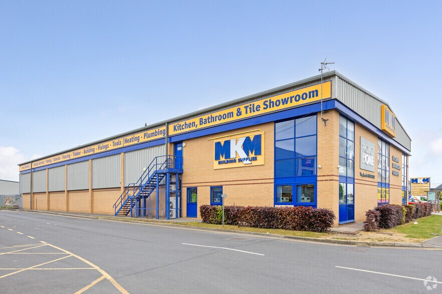 Springfield Way, Hull à vendre - Photo du bâtiment - Image 2 de 2