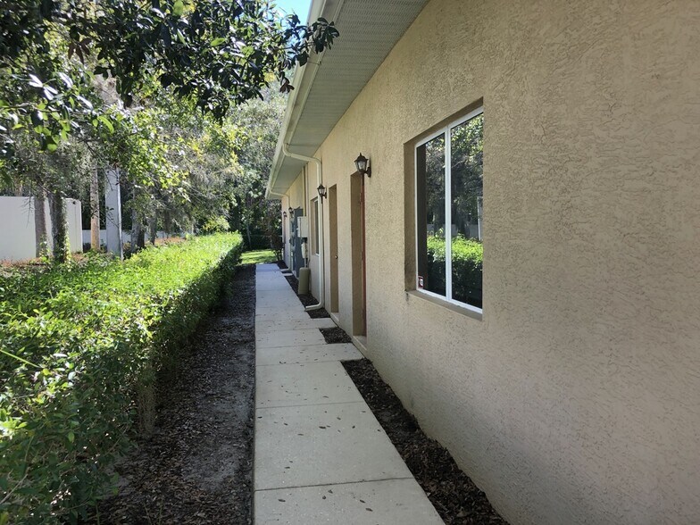 2940 University Pky, Sarasota, FL à louer - Photo du bâtiment - Image 3 de 13