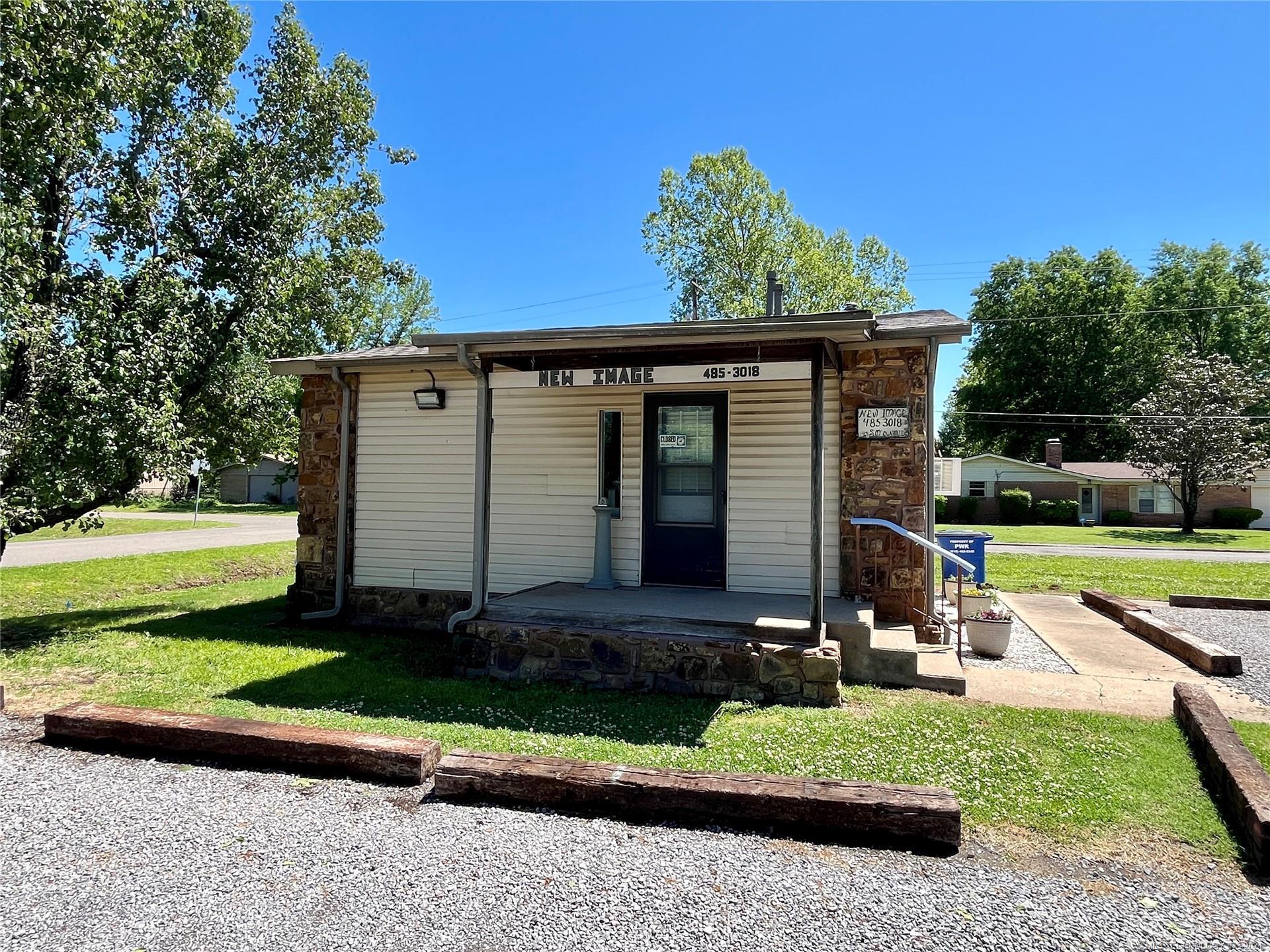 1401 S McQuarrie Ave, Wagoner, OK for sale Primary Photo- Image 1 of 21