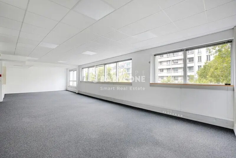77-83 Avenue Edouard Vaillant, Boulogne-Billancourt for lease Interior Photo- Image 1 of 10
