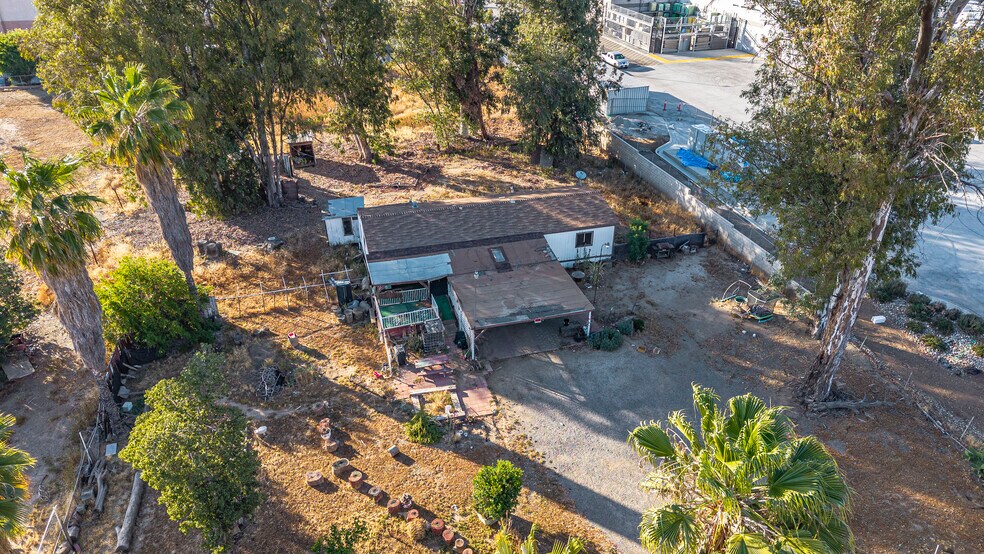 29489 3rd St, Lake Elsinore, CA à vendre - Aérien - Image 3 de 9