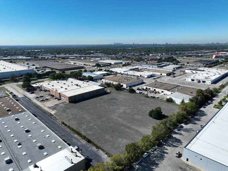 3301 W Kingsley Rd, Garland, TX for lease - Aerial - Image 3 of 3