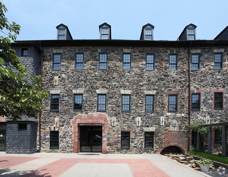 1340 Smith Ave, Baltimore, MD for lease - Primary Photo - Image 1 of 10