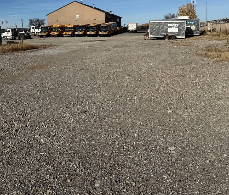 4207 80 Ave NE, Calgary, AB for lease Building Photo- Image 1 of 7