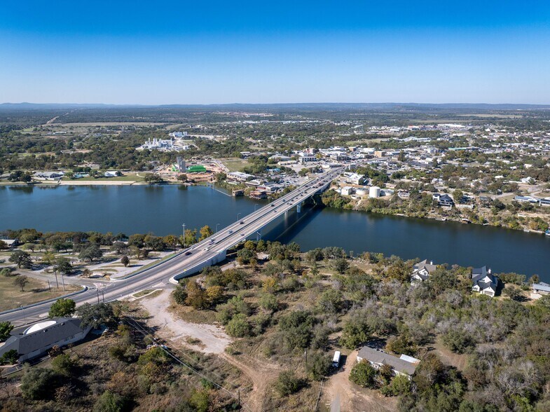 602 Gateway Central, Marble Falls, TX for sale - Building Photo - Image 2 of 19