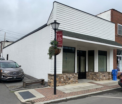 214 S Jefferson Ave, West Jefferson, NC for lease Primary Photo- Image 1 of 5