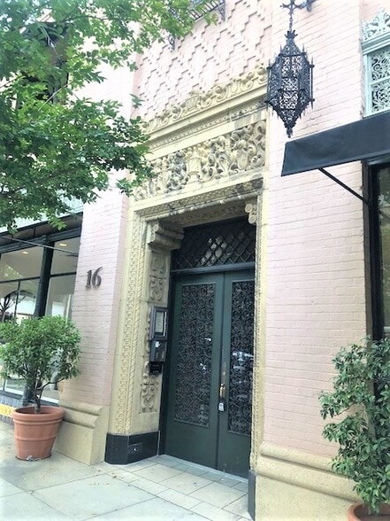 12-22 S Oakland Ave, Pasadena, CA à louer - Photo du bâtiment - Image 2 de 7