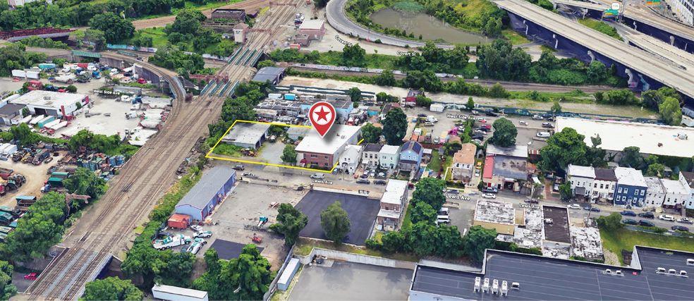 44-50 Lewis Ave, Jersey City, NJ for lease - Primary Photo - Image 1 of 1