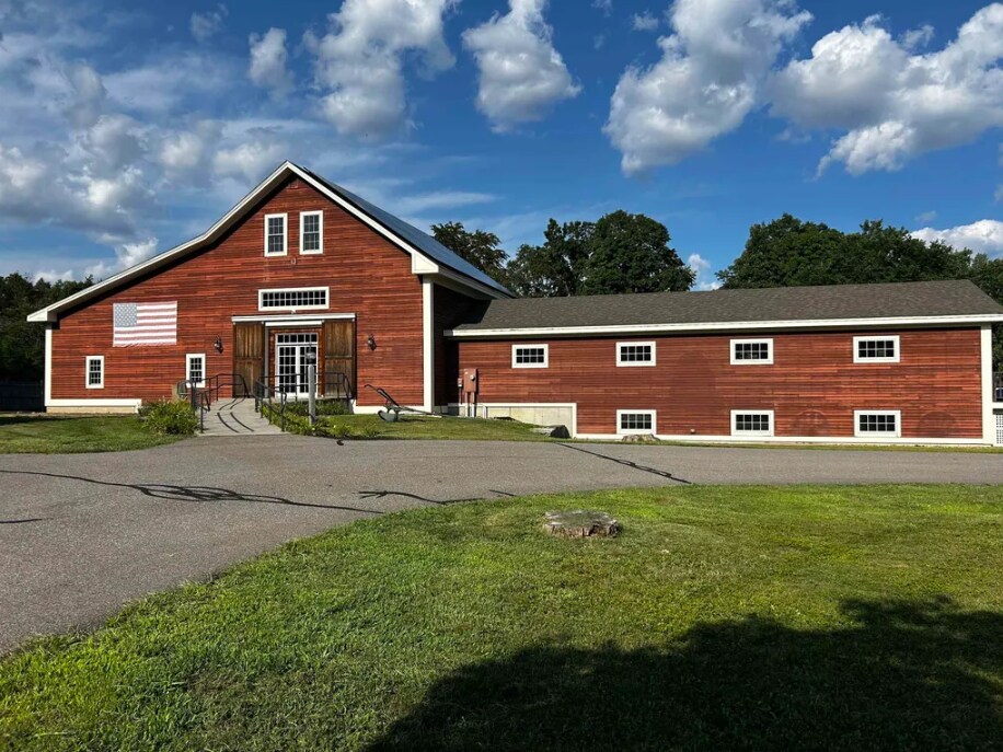 244 Amesbury Rd, Kensington, NH à louer Photo du bâtiment- Image 1 de 13