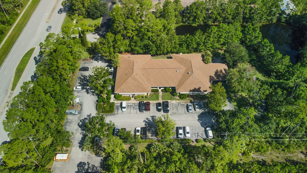 325 N Williamson Blvd, Daytona Beach, FL à louer - Photo du bâtiment - Image 3 de 10