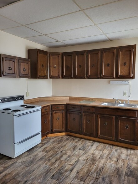 2 S Main St, Norfolk, NY à vendre - Photo du bâtiment - Image 3 de 19