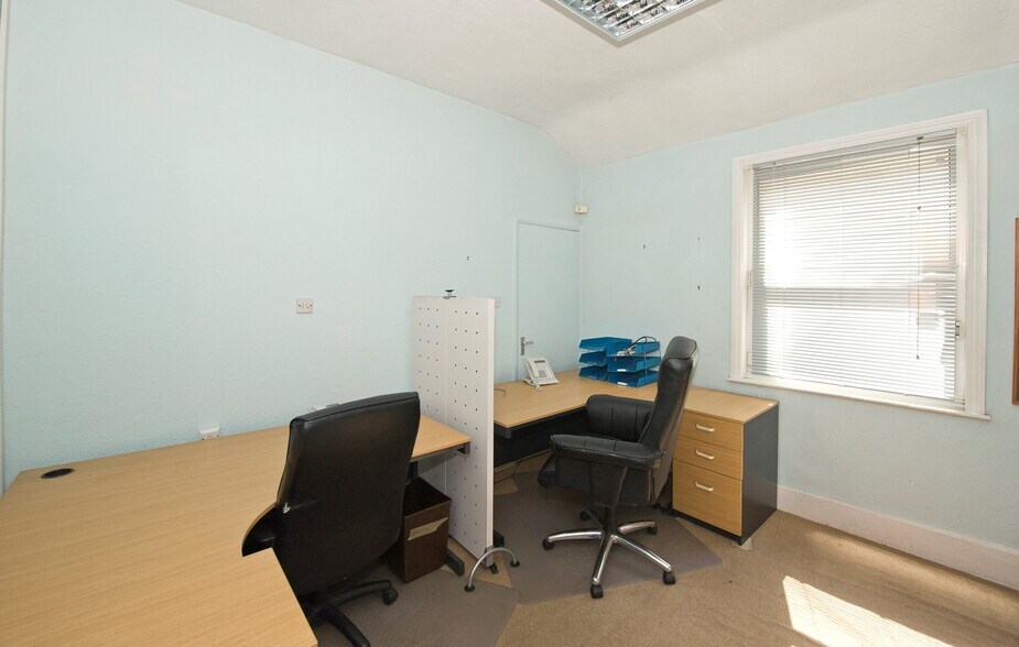 11 Union St, Stourbridge à louer - Photo du bâtiment - Image 2 de 3