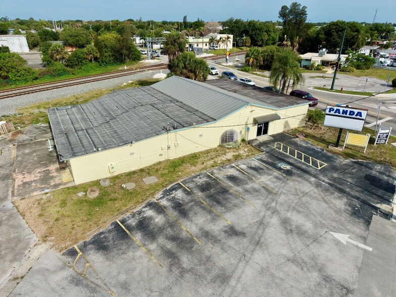 721 Us Hwy 1, Vero Beach, FL for sale - Building Photo - Image 2 of 4