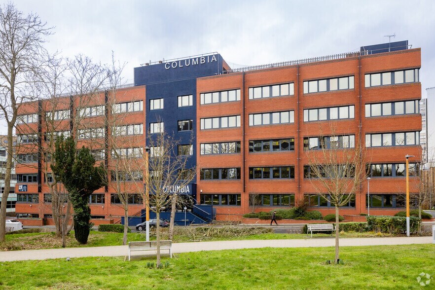 Station Rd, Bracknell à louer - Photo du bâtiment - Image 3 de 3