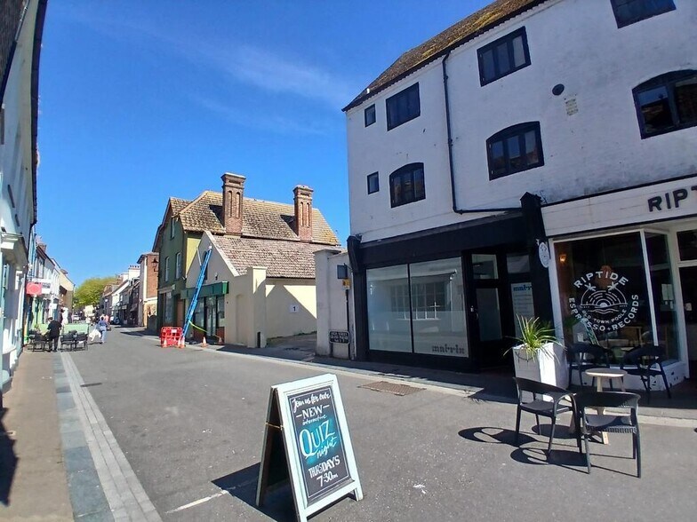 High St, Poole à vendre - Photo du bâtiment - Image 2 de 19