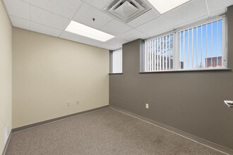 3550 Main St, Springfield, MA à louer Photo intérieure- Image 2 de 11