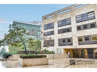 Plus de détails pour 2 Rue Joseph Monier, Rueil-Malmaison - Bureau à louer