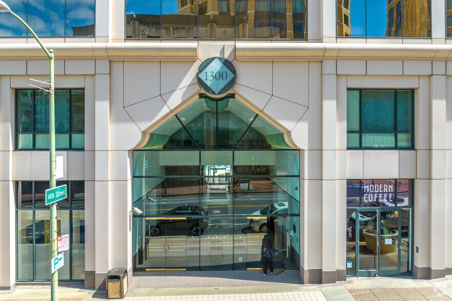 1300 Clay St, Oakland, CA à louer - Photo du bâtiment - Image 2 de 9