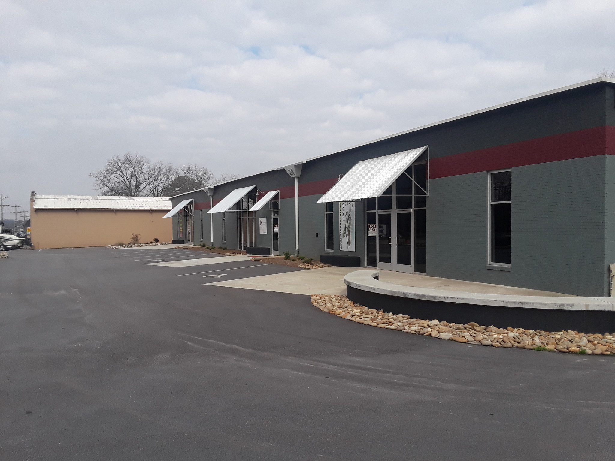 518 W North 1st St, Seneca, SC à vendre Photo principale- Image 1 de 7