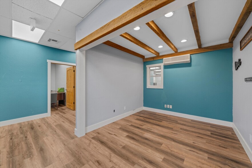 605 Towne Oaks Dr, Waco, TX for lease - Building Photo - Image 3 of 11