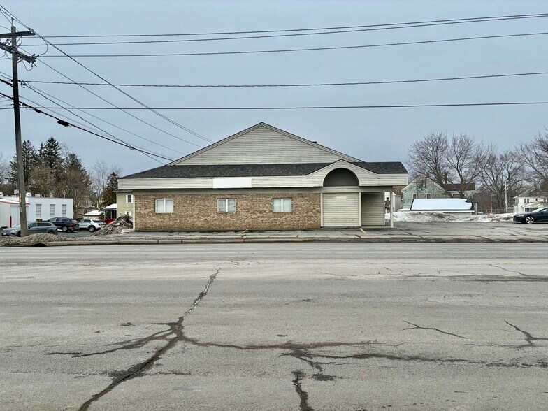 44 Oriskany Blvd, Yorkville, NY à louer - Photo du bâtiment - Image 2 de 2