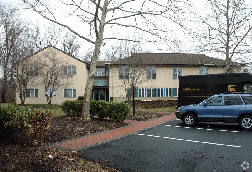 831 Dekalb Pike, Blue Bell, PA à vendre - Photo du bâtiment - Image 3 de 15