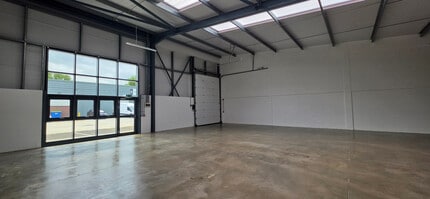 6 Barons Ct, Grangemouth for lease Interior Photo- Image 1 of 2
