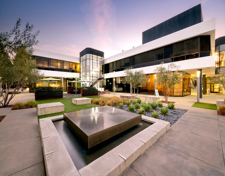 10050 N Wolfe Rd, Cupertino, CA for lease - Building Photo - Image 1 of 9