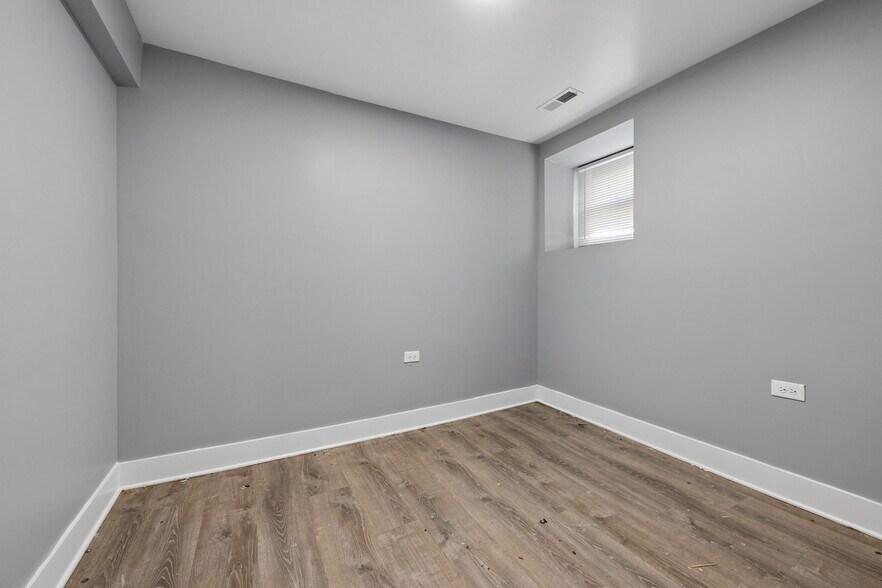 5150 S Calumet Ave, Chicago, IL à vendre - Photo du bâtiment - Image 3 de 8
