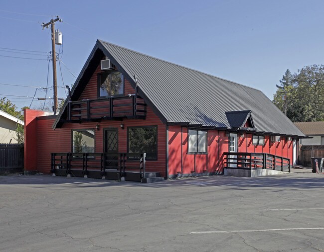 Plus de détails pour 7522-7524 Walnut Dr, Citrus Heights, CA - Commerce de détail à vendre