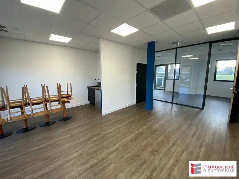 Office in Rennes for lease Interior Photo- Image 1 of 5