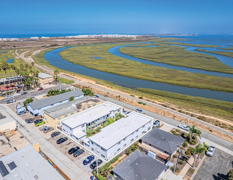 725-727 Boulevard Ave, Imperial Beach, CA for sale - Building Photo - Image 1 of 36