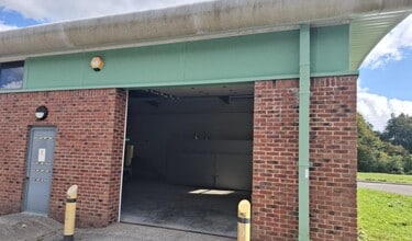 Ystradgynlais, Ystradgynlais for lease Building Photo- Image 2 of 5