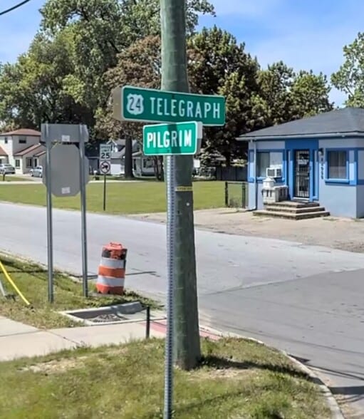 0000 TELEGRAPH rd, Redford, MI à vendre - Photo du bâtiment - Image 2 de 4