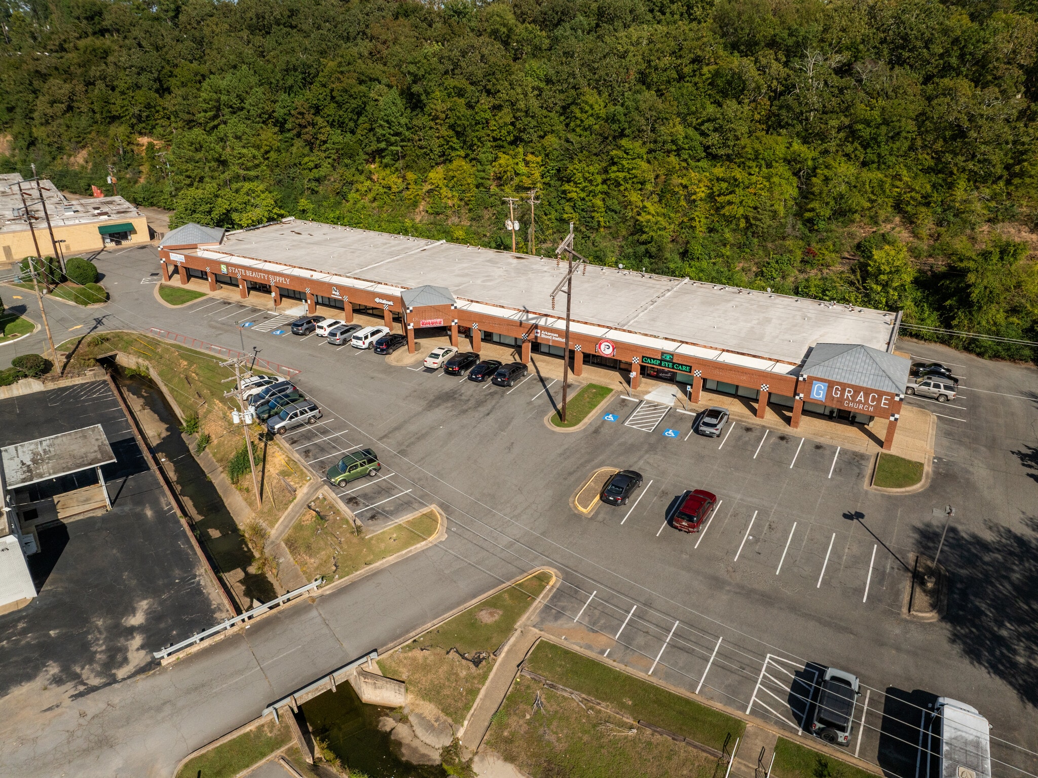 4548 John F Kennedy Blvd, North Little Rock, AR for lease Building Photo- Image 1 of 6