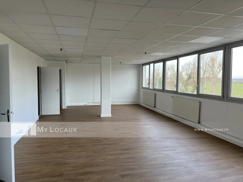 Industrial in Herblay-sur-Seine for lease - Interior Photo - Image 2 of 8