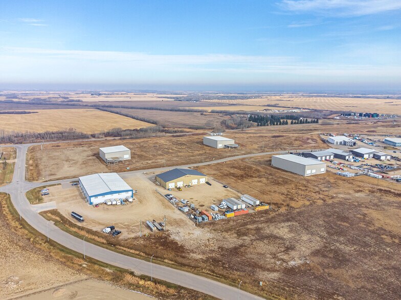 Land in Lloydminster, AB for sale - Primary Photo - Image 1 of 1