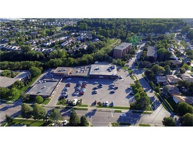 101 Hazelglen Dr, Kitchener, ON for sale Primary Photo- Image 1 of 1