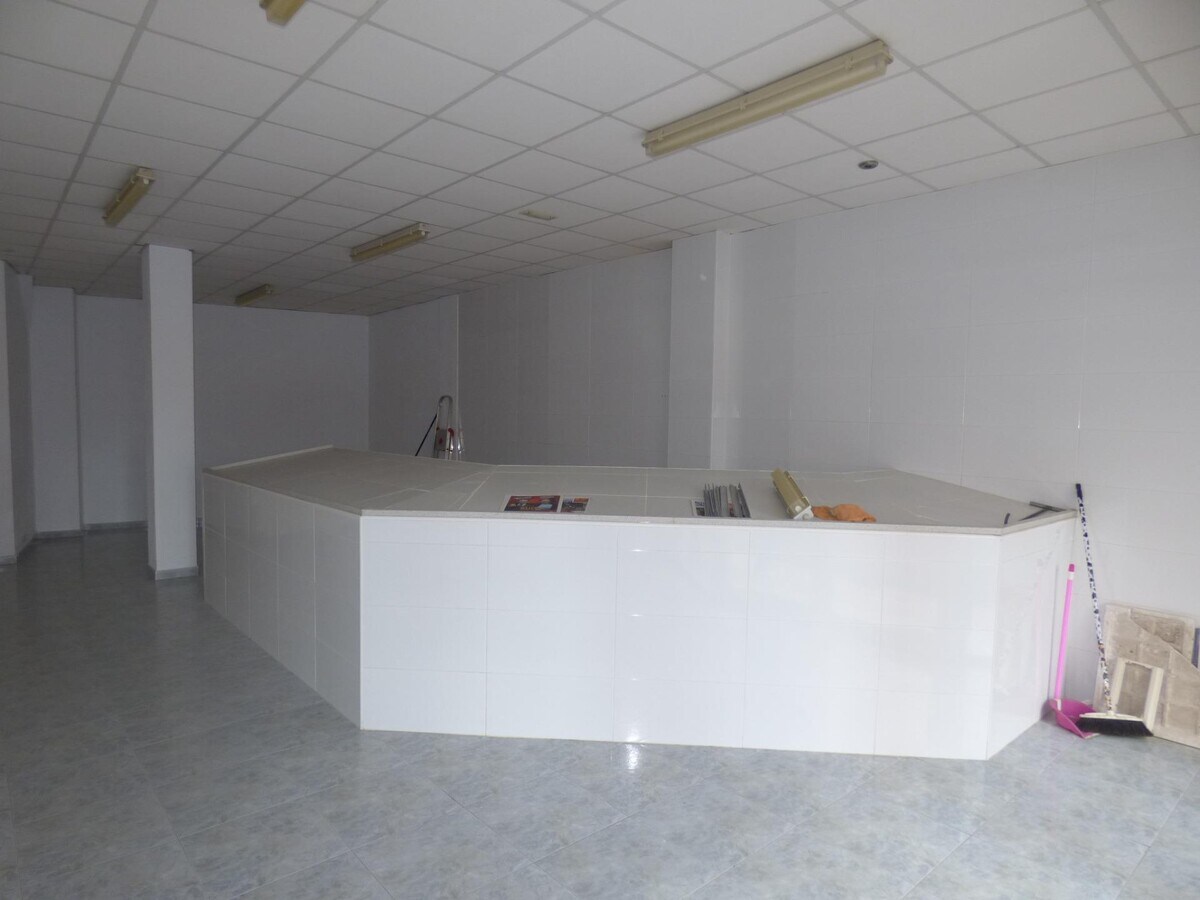 Malgrat de Mar, BAR 08380 - - - Interior Photo - Image 2 of 4